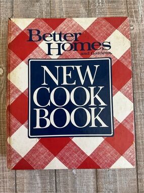 Better Homes and Gardens New Cook Book - Red Plaid Cover